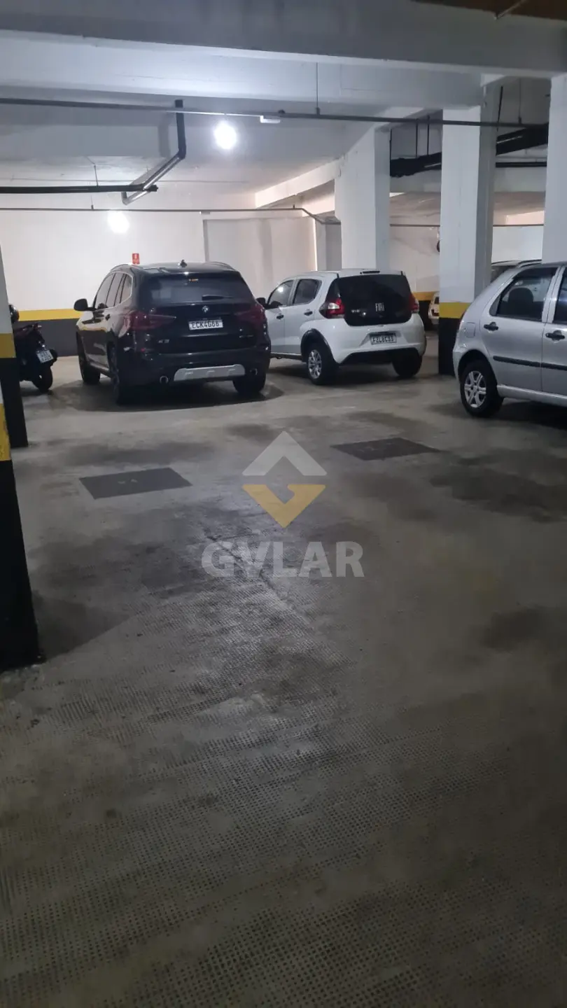 AMPLO APARTAMENTO A VENDA NA MOOCA.